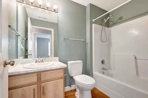 609 Bardeen Ln, Champaign, IL 61822 photo 22