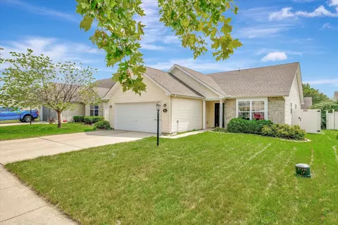 609 Bardeen Ln, Champaign, IL 61822 photo 2