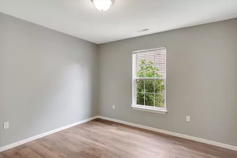 609 Bardeen Ln, Champaign, IL 61822 photo 19