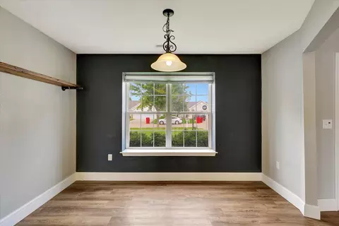 609 Bardeen Ln, Champaign, IL 61822 photo 5