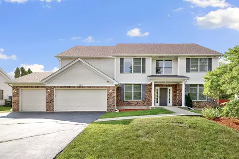 1360 Hunters Rdg W, Hoffman Estates, IL 60192