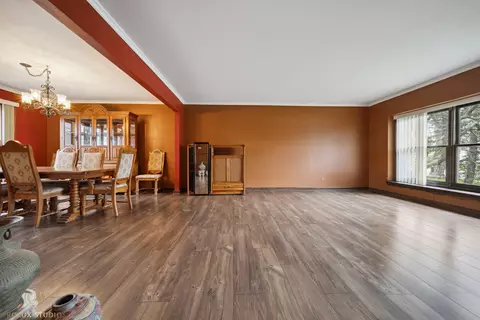 848 Willowbrook Dr, Wheeling, IL 60090 photo 3
