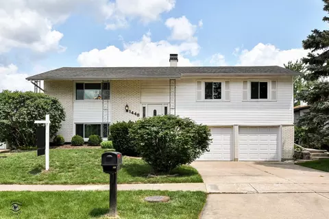 1448 Worden Way, Elk Grove Village, IL 60007