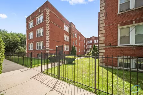 1305 E 71st Pl #1S, Chicago, IL 60619