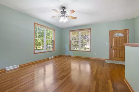 10995 Pheasant Run Ln, Roscoe, IL 61073 photo 5