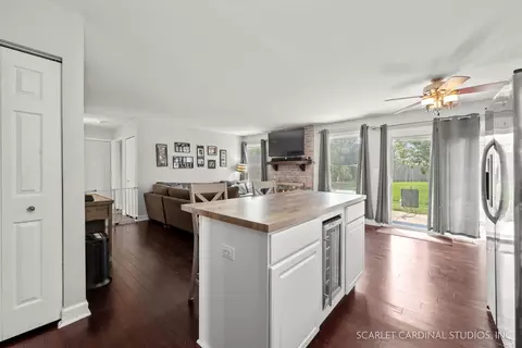 2535 Brook Ln, Aurora, IL 60504 photo 6