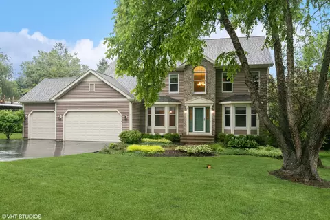 1114 Leah Dr, Cary, IL 60013