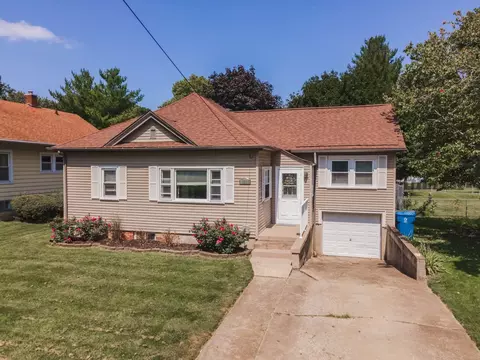 613 W Henry St, Pontiac, IL 61764