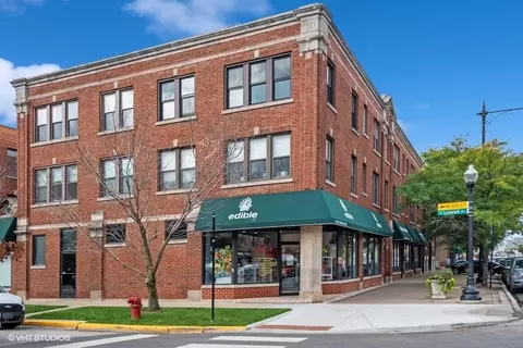 4335 W Irving Park Rd #112, Chicago, IL 60641