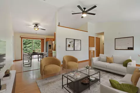 306 Devlin Rd, Ingleside, IL 60041 photo 4