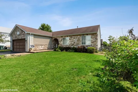 1907 Daybreak Ln, Zion, IL 60099