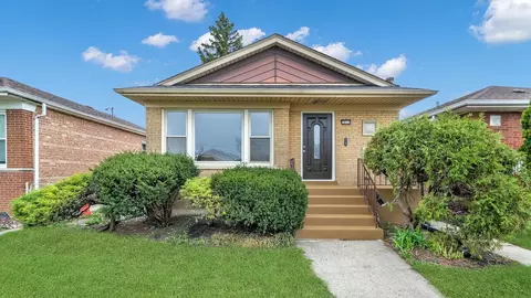 3813 W 84th Pl, Chicago, IL 60652