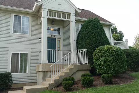 1409 New Haven Dr #1409, Cary, IL 60013