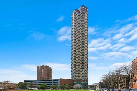 3660 N Lake Shore Dr #4206, Chicago, IL 60613