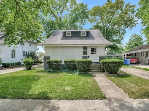 651 Meyers St, Monticello, IL 61856 photo 2