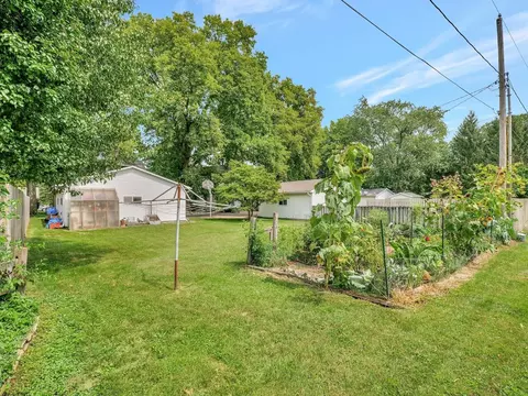 651 Meyers St, Monticello, IL 61856 photo 35