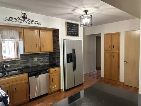 900 Read St, Lockport, IL 60441 photo 9