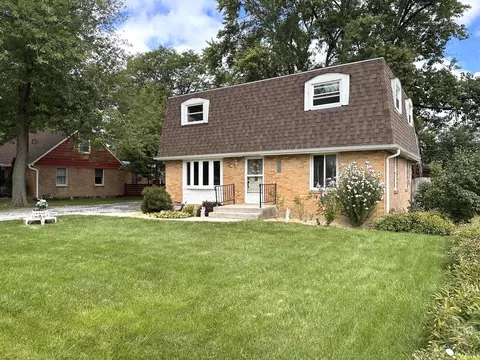 6426 81st Pl, Burbank, IL 60459
