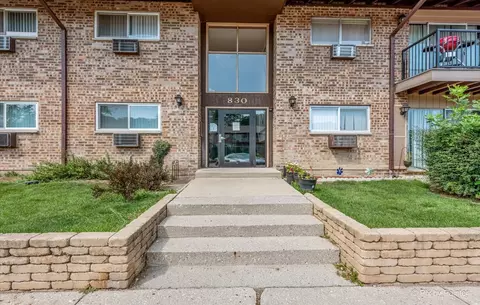 830 E Old Willow Rd #102, Prospect Heights, IL 60070
