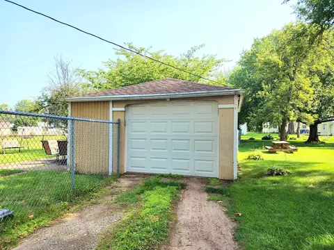 1354 Circle Dr, Kankakee, IL 60901 photo 14