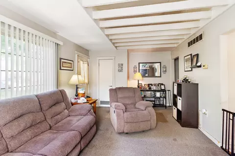 1354 Circle Dr, Kankakee, IL 60901 photo 5