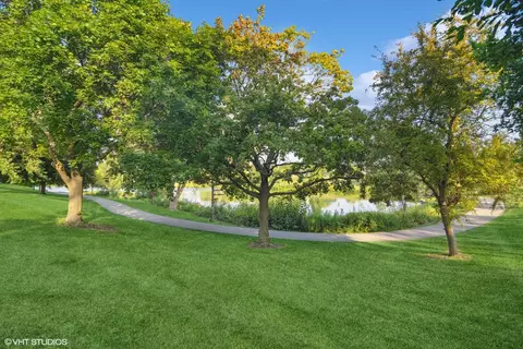 4155 Crimson Dr, Hoffman Estates, IL 60192 photo 23