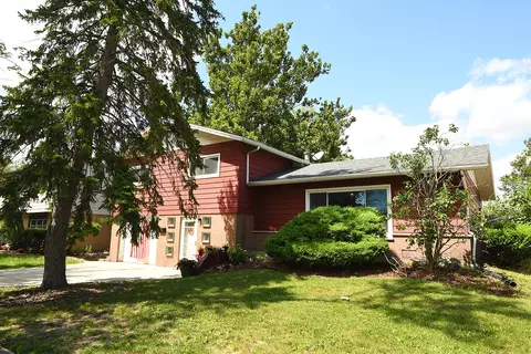 5712 Chaucer Dr, Oak Forest, IL 60452