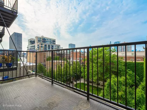 320 E 21st St #304, Chicago, IL 60616 photo 17