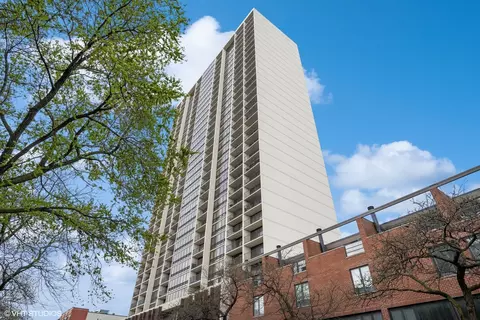 1636 N Wells St #3208, Chicago, IL 60614