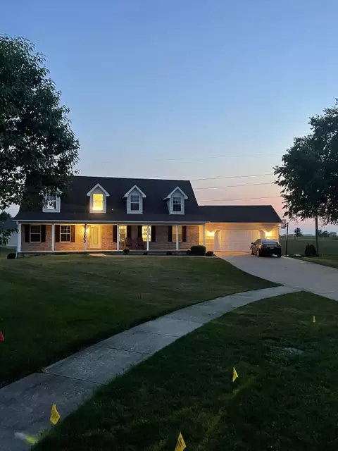 125 Oakwood Ave, Oglesby, IL 61348