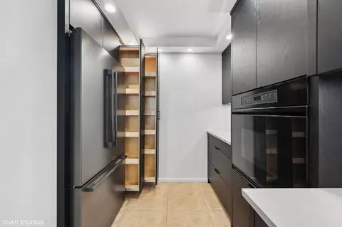 200 E Delaware Pl #6D, Chicago, IL 60611 photo 11