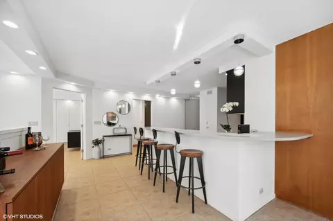 200 E Delaware Pl #6D, Chicago, IL 60611 photo 12