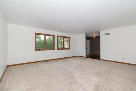703 Landau Ln, Normal, IL 61761 photo 8
