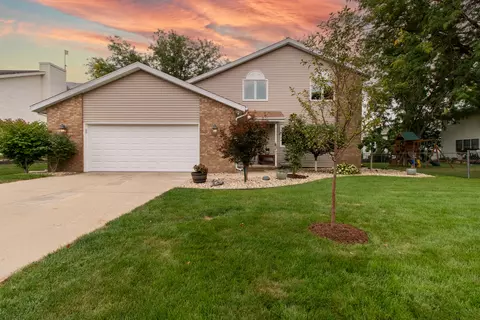 703 Landau Ln, Normal, IL 61761