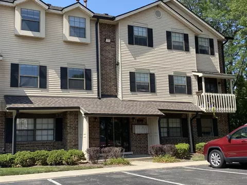 1516 W Jefferson Ave #1516-B, Naperville, IL 60540
