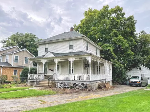 820 Maple Ave, Downers Grove, IL 60515