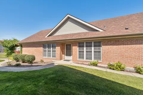 30 Aegina Dr, Tinley Park, IL 60477