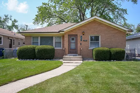 906 S Ardmore Ave, Villa Park, IL 60181