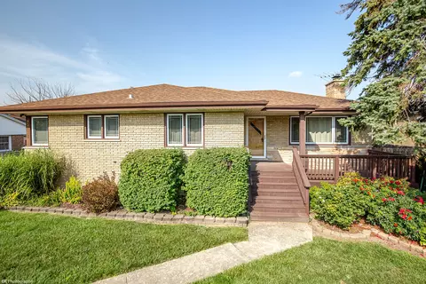7718 S Ferdinand Ave, Bridgeview, IL 60455 photo 3