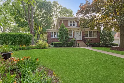 920 N Prospect Ave, Park Ridge, IL 60068