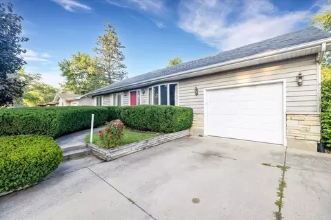 2124 Elmwood Ln, Joliet, IL 60433