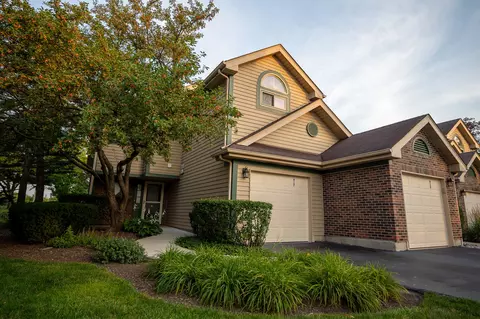 917 Ridgefield Ln, Wheeling, IL 60090