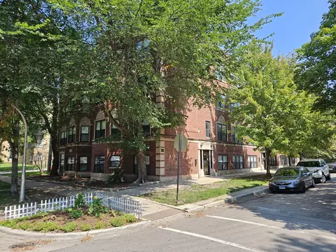 2050 W Hood Ave #2A, Chicago, IL 60659
