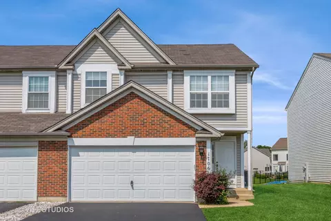 1706 Peachtree Dr, Lockport, IL 60441
