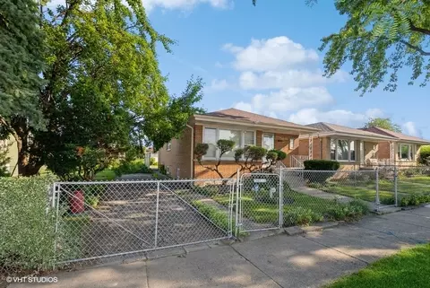 7226 W 60th Pl, Summit, IL 60501