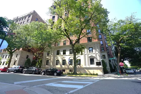 400 W Deming Pl #3K, Chicago, IL 60614