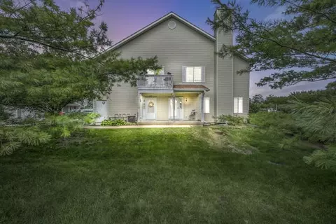 1728 Bridle Post Dr, Aurora, IL 60506