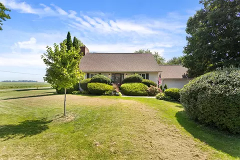 308 N 3rd St, Tolono, IL 61880