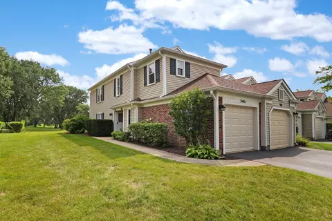 341 University Ln #A, Elk Grove Village, IL 60007