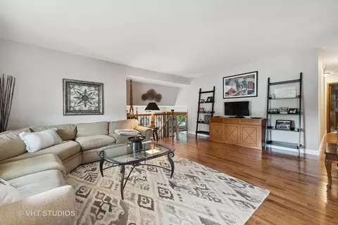 4180 Dixon Dr, Hoffman Estates, IL 60192 photo 8